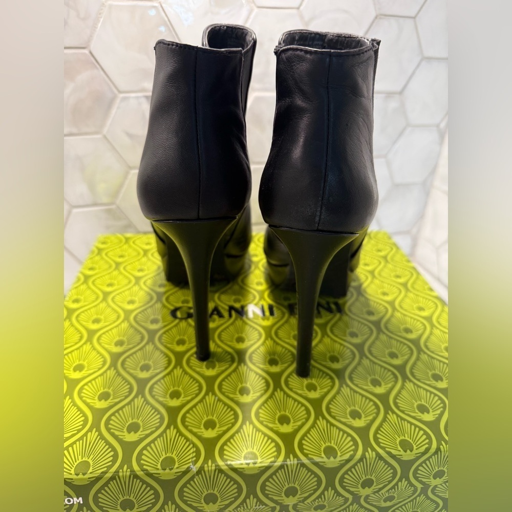 Gianni Bini Sz 7 Black Leather Nikki Platform Stiletto Booties With Box Clasic - Picture 7 of 13